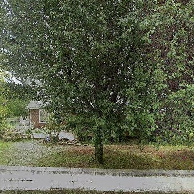 300 N Main St, Byrdstown, TN 38549