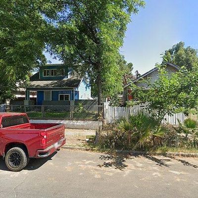 3017 E Illinois Ave, Fresno, CA 93701