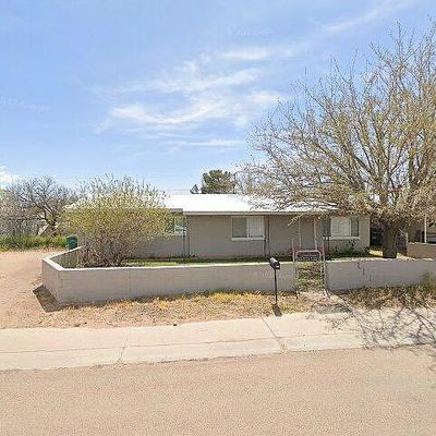 306 Encanto Dr, Holbrook, AZ 86025