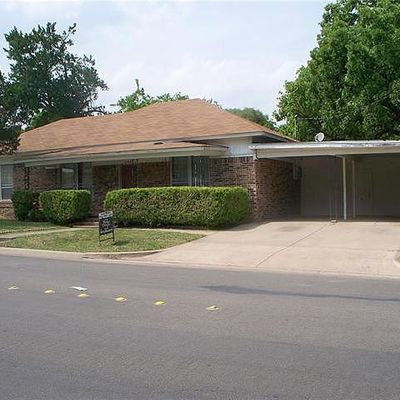 306 W Russell St, Weatherford, TX 76086