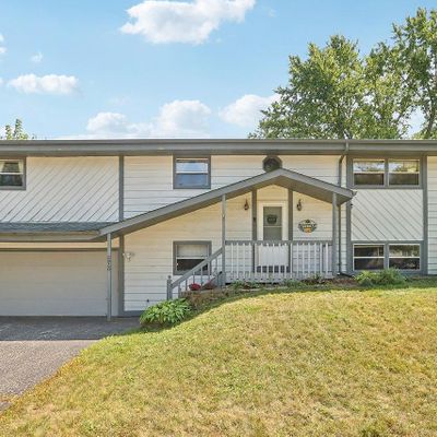 307 S Grandview Blvd, Waukesha, WI 53188