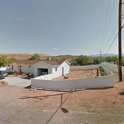 308 Holyoak Ln, Moab, UT 84532