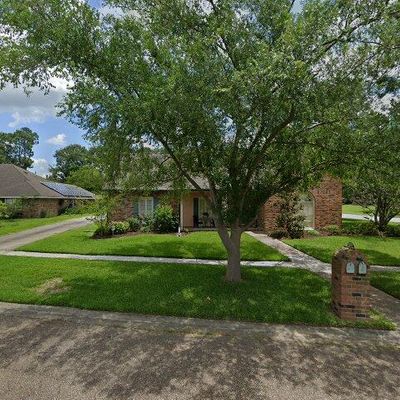 3929 Lake Sherwood Ave E, Baton Rouge, LA 70816