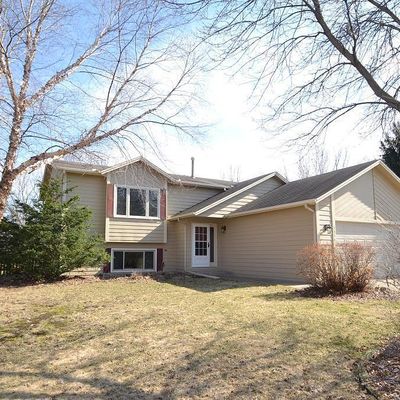 3958 Worchester Dr, Saint Paul, MN 55123