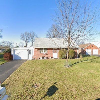 3979 Palmer Ave, York, PA 17408