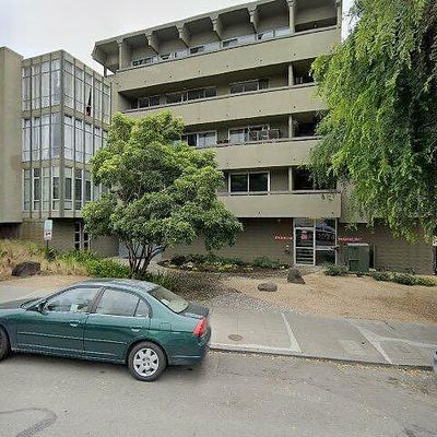 398 Adams St #204, Oakland, CA 94610