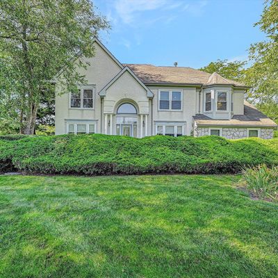 4 Hampton Hollow Dr, Millstone Township, NJ 08535