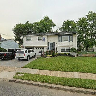 40 Beacon St, Port Reading, NJ 07064