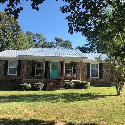 40 Lewter Rd, Crump, TN 38327