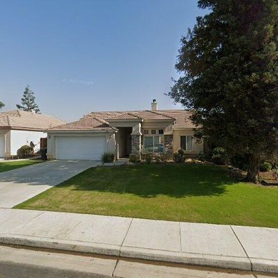 400 Lewisham St, Bakersfield, CA 93311