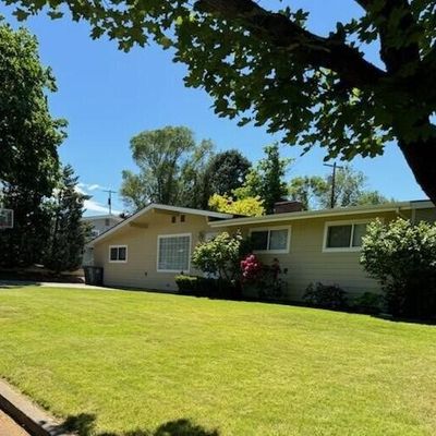 401 Ne Chestnut St, Madras, OR 97741