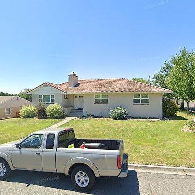 402 S 35 Th Ave, Yakima, WA 98902