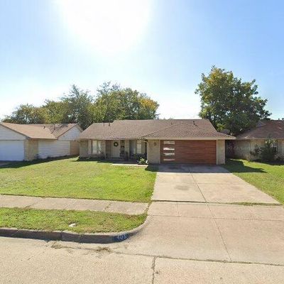 405 W Grenoble Dr, Grand Prairie, TX 75052