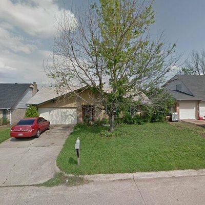 408 S Morgan Dr, Moore, OK 73160