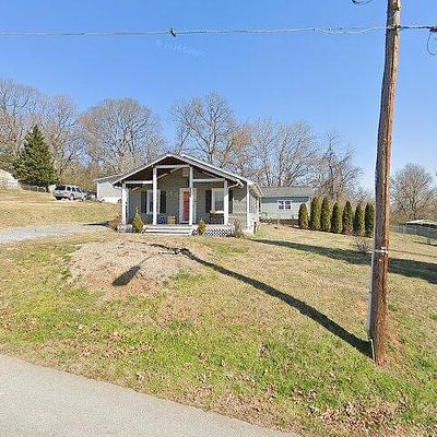 414 Kaywood Ave, Mount Carmel, TN 37645