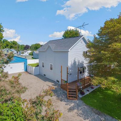 419 4 Th St, Oconto, WI 54153