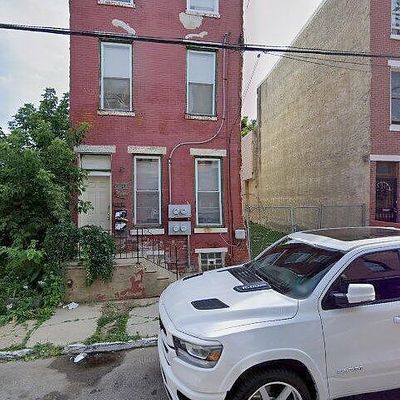 4206 Viola St, Philadelphia, PA 19104