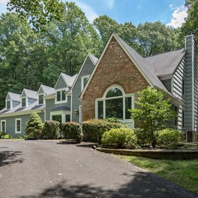 35 Calais Rd, Mendham, NJ 07945