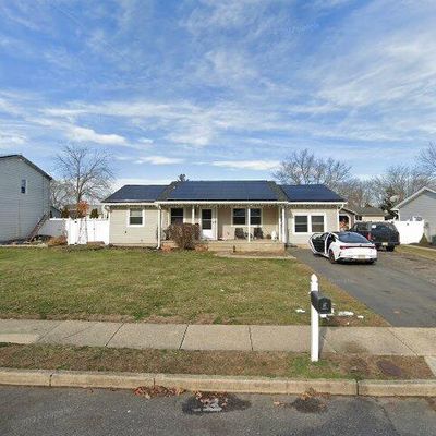 37 Belmont Ave, Bayville, NJ 08721