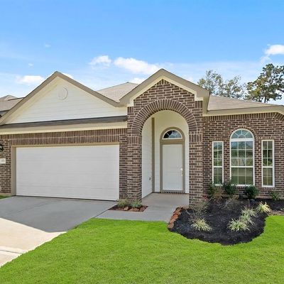 375 Shoreview Dr, Conroe, TX 77303