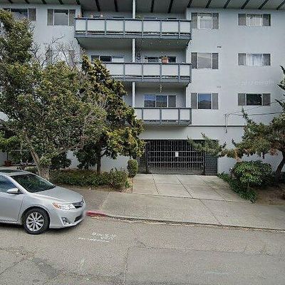 3768 Harrison St #303, Oakland, CA 94611