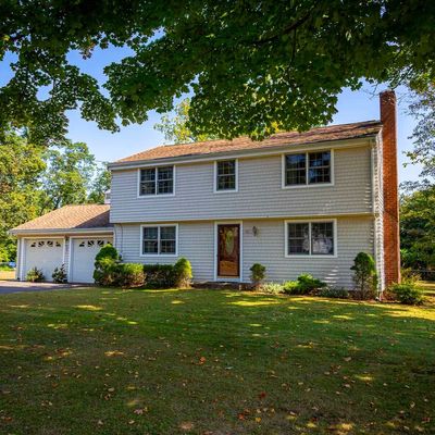 38 Glenwood Dr, Windsor, CT 06095