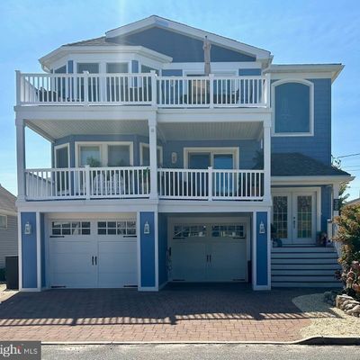 38 N 10 Th St, Surf City, NJ 08008