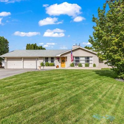 4609 Richey Rd, Yakima, WA 98908