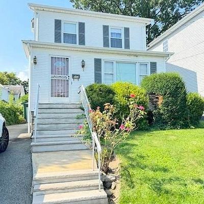 464 Lawton Ave, Ridgefield, NJ 07657