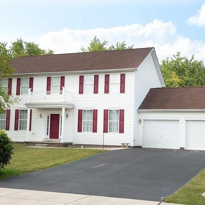 48 Blenheim St, Hanover, PA 17331