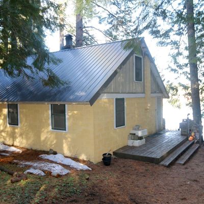 481 Davis Lake Rd, Usk, WA 99180