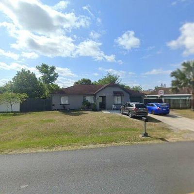 498 Royal Palm Dr, Kissimmee, FL 34743