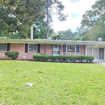 5 Paradise Dr, Savannah, GA 31406