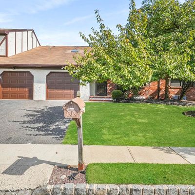 5 Sherbone Pl, Sayreville, NJ 08872