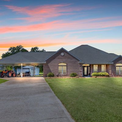 500 Country Ln, Bridge City, TX 77611