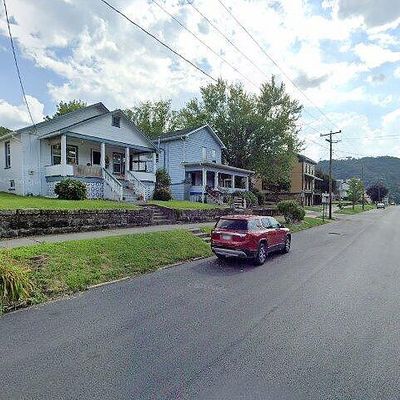 502 Summers St, Hinton, WV 25951