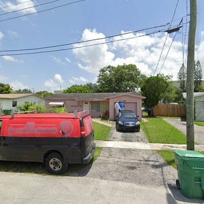 5020 Nw 22 Nd St, Lauderhill, FL 33313