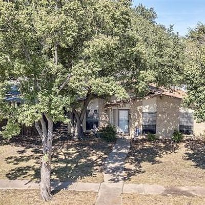 5045 Shannon Dr, The Colony, TX 75056