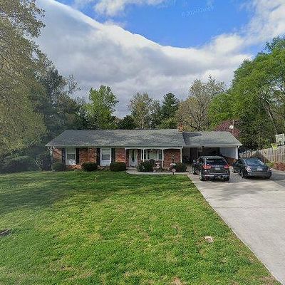 507 Mark Ln, North Wilkesboro, NC 28659