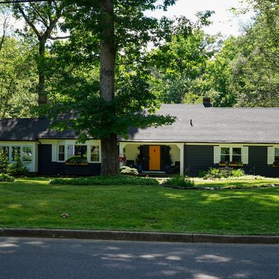 51 W Larchmont Dr, Colts Neck, NJ 07722