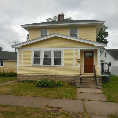 511 Sioux St, Winona, MN 55987