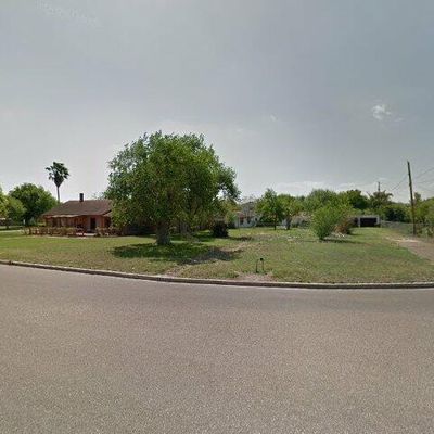 512 S East St, La Feria, TX 78559