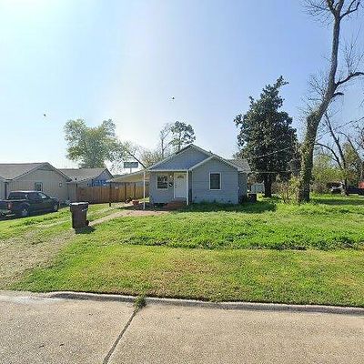 513 Goos St, Westlake, LA 70669