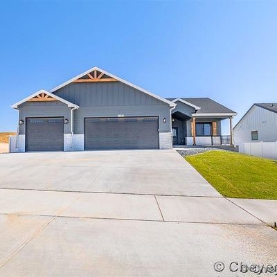 5140 Lasso Dr, Cheyenne, WY 82009