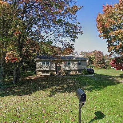 516 S Eberhart Rd, Butler, PA 16001