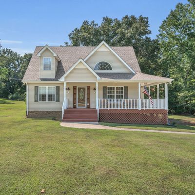 517 Aubrey Ln, Burns, TN 37029