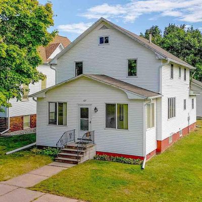 425 S Broadway, Wells, MN 56097