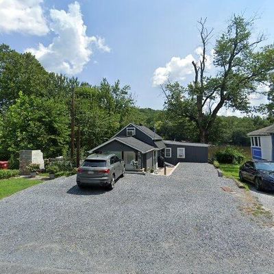 4325 N Delaware Dr, Easton, PA 18040