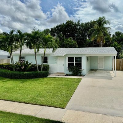 4398 Bamboo Dr, Palm Beach Gardens, FL 33410