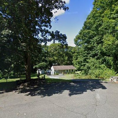 44 Jackson Dr, Danbury, CT 06811